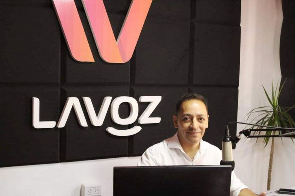 Ariel Agüero, radio La Voz en General Alvear.