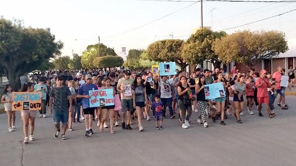 Las marchas pacíficas en Laguna Larga.