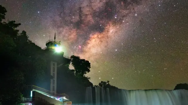 Cielo nocturno en Cataratas del Iguazú