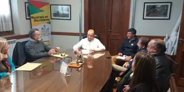 La Municipalidad de Tres Arroyos firmó convenio con vecinos para la pavimentación de calles en Claromecó