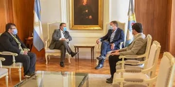 Visita del gobernador de La Rioja a la Casa de Gobierno de Mendoza