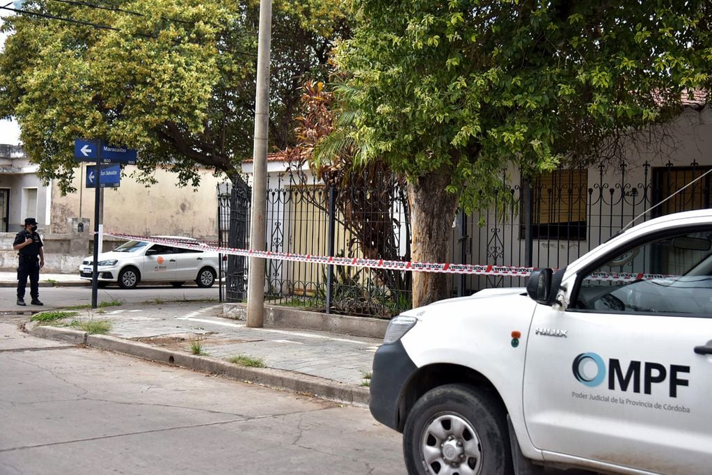 Femicidio en barrio General Bustos de la ciudad de Córdoba. (Ramiro Pereyra / La Voz)