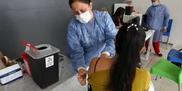 Sigue la vacunación contra el coronavirus en Santa Fe