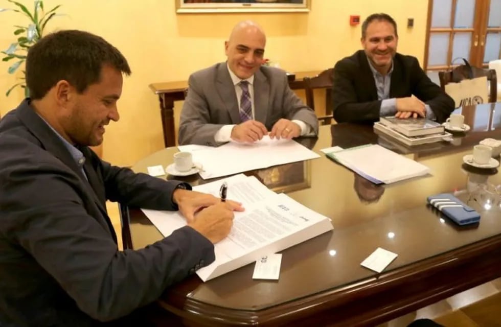 Firma del convenio entre el IICA y la Provincia de Jujuy