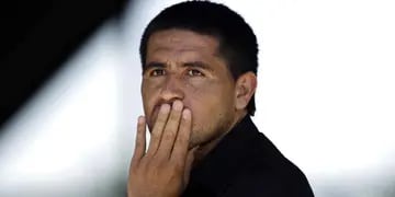 Riquelme dijo que se pondrá feliz cuando vea a Boca hacer tres toques seguidos (Foto: AP).