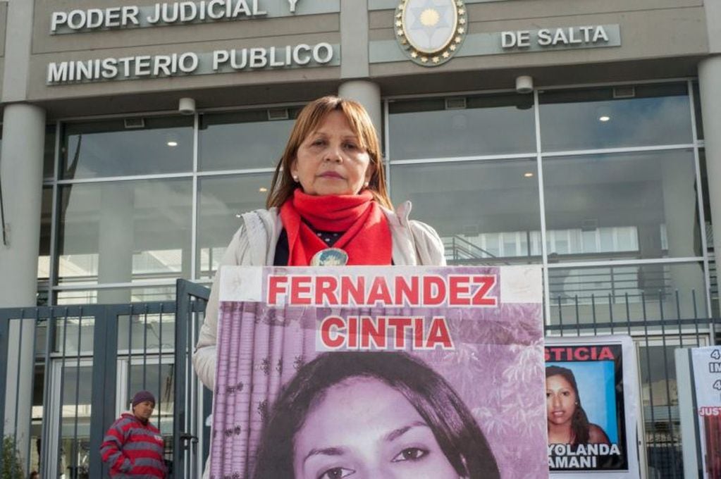Ana Fernández en Ciudad Judicial (El Tribunal)