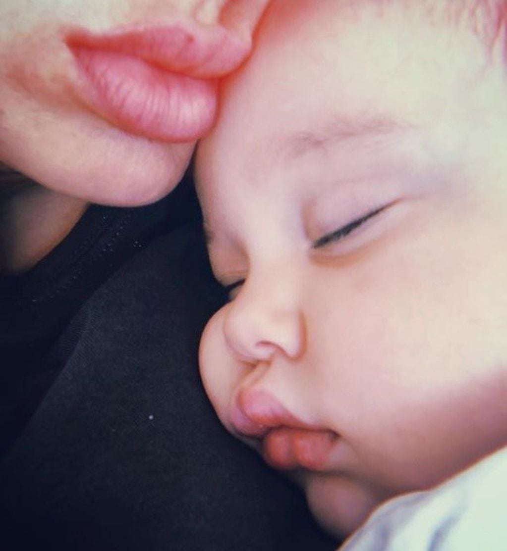La China Suárez compartió una tierna foto junto a su hija Magnolia (@sangrejaponesa)