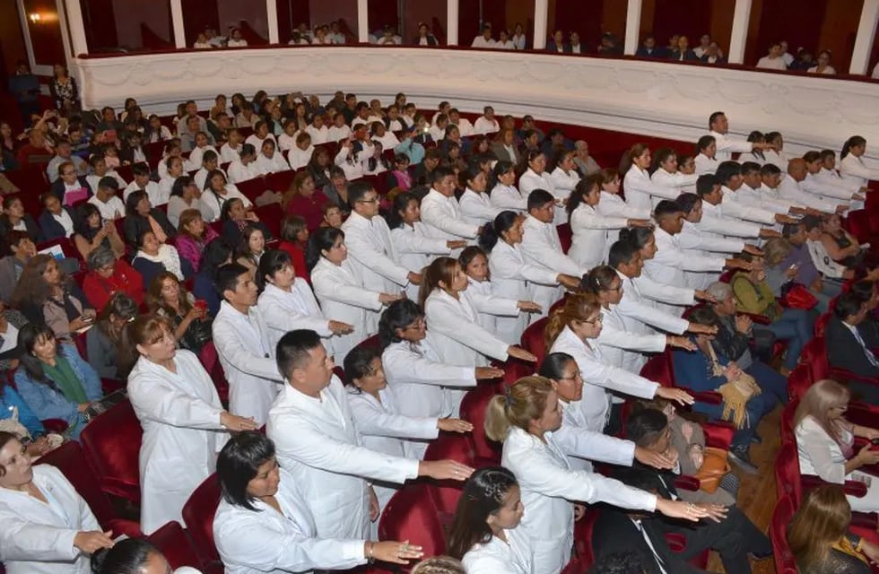 Nuevos enfermeros universitarios graduados en Jujuy