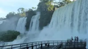Parque Nacional Iguazú: buscan a un hombre que se arrojó desde el Salto Bosetti