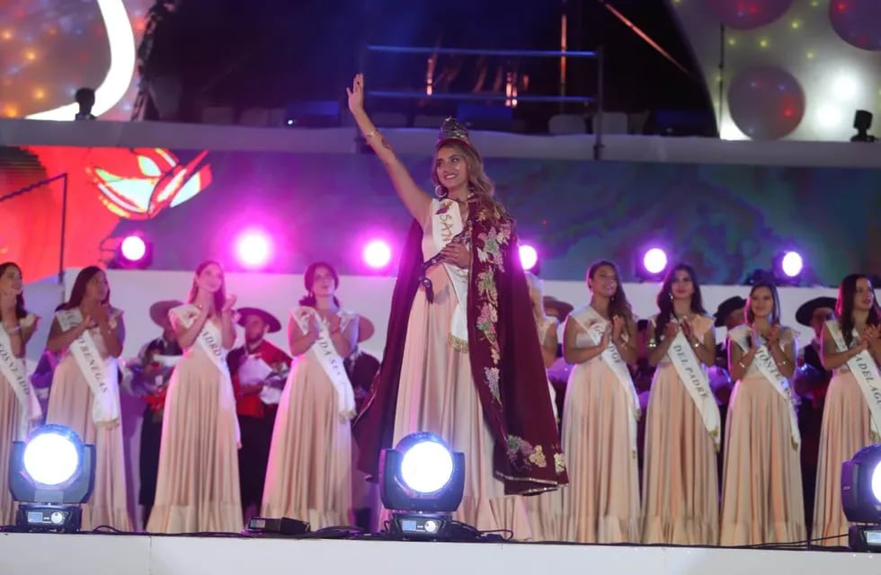 Milagros Canteros, reina de la Vendimia 2022 de San Rafael, terminará su mandato el 4 de febrero.