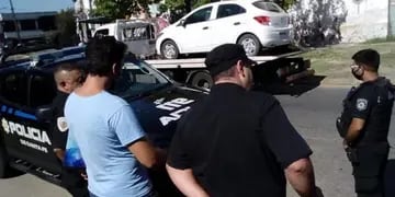 Secuestran dos vehículos funcionando con Uber en Rosario