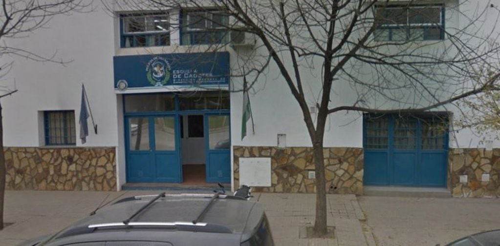 Escuela de Suboficiales de Cipolletti, lugar donde permanecen aislados los policías infectados de coronavirus (web).