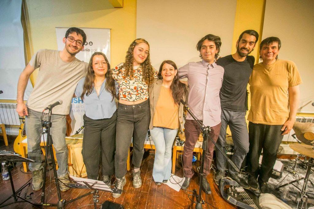 “Canciones Latinoamericanas” se presentó en Ushuaia