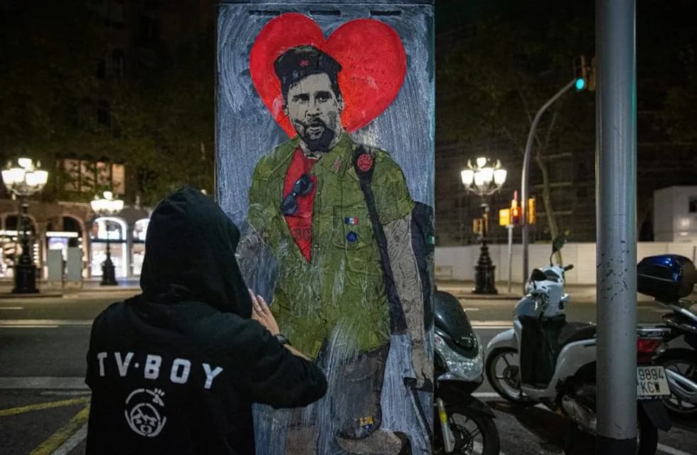Messi, vestido de Che Guevara en las calles de Barcelona (Foto: TyC Sports)