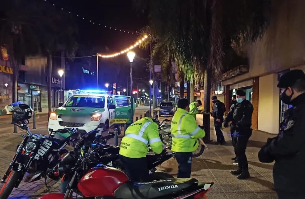 Policía de Misiones junto a la Agencia Nacional de Transito.