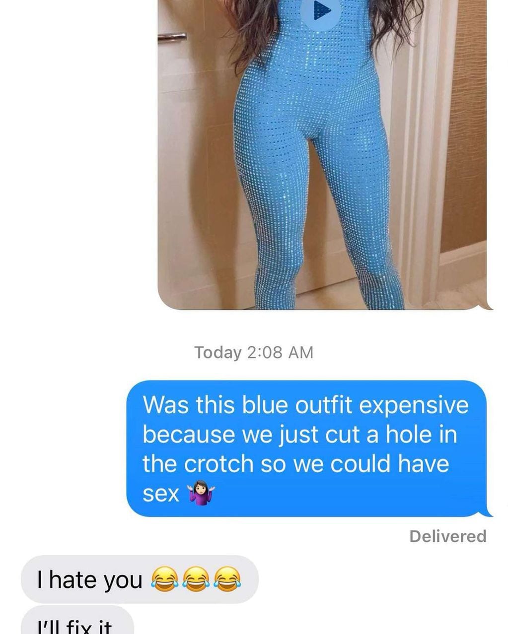 El posteo que compartió Megan Fox donde contó que cortó una prenda de vestir para tener sexo con Machine Gun Kelly.