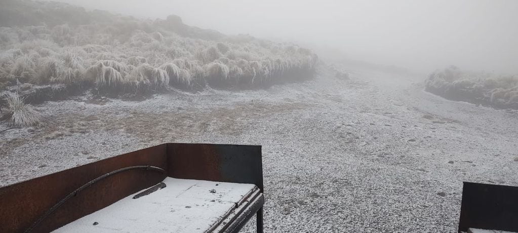 La imagen de la primera nevada del año en San Luis, en la Villa de Merlo