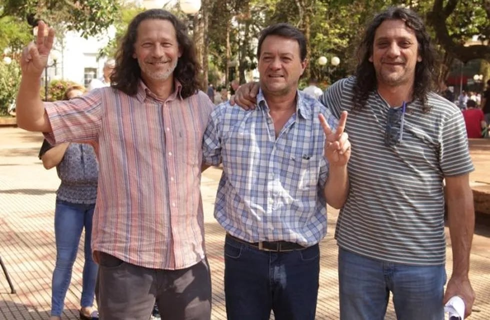 Jorge Páez, junto a Héctor Bárbaro y el diputado reelecto Sereno. (MisionesOnline)