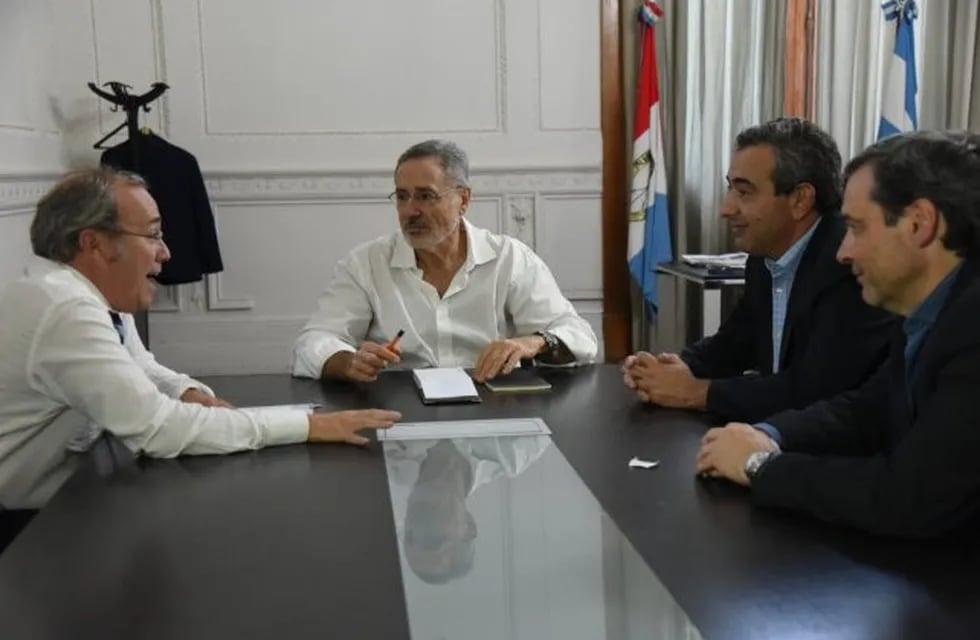 Reunión entre Javkin y Saín en Rosario (Prensa Gobernación)