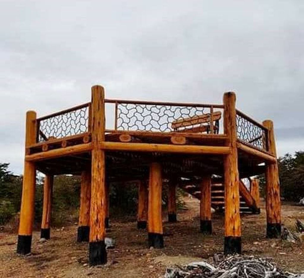 plaza de troncos andinos