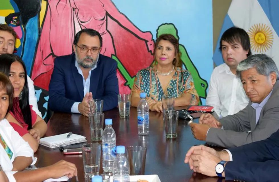 Aguiar y Martínez encabezaron la reunión en el Concejo Deliberante.