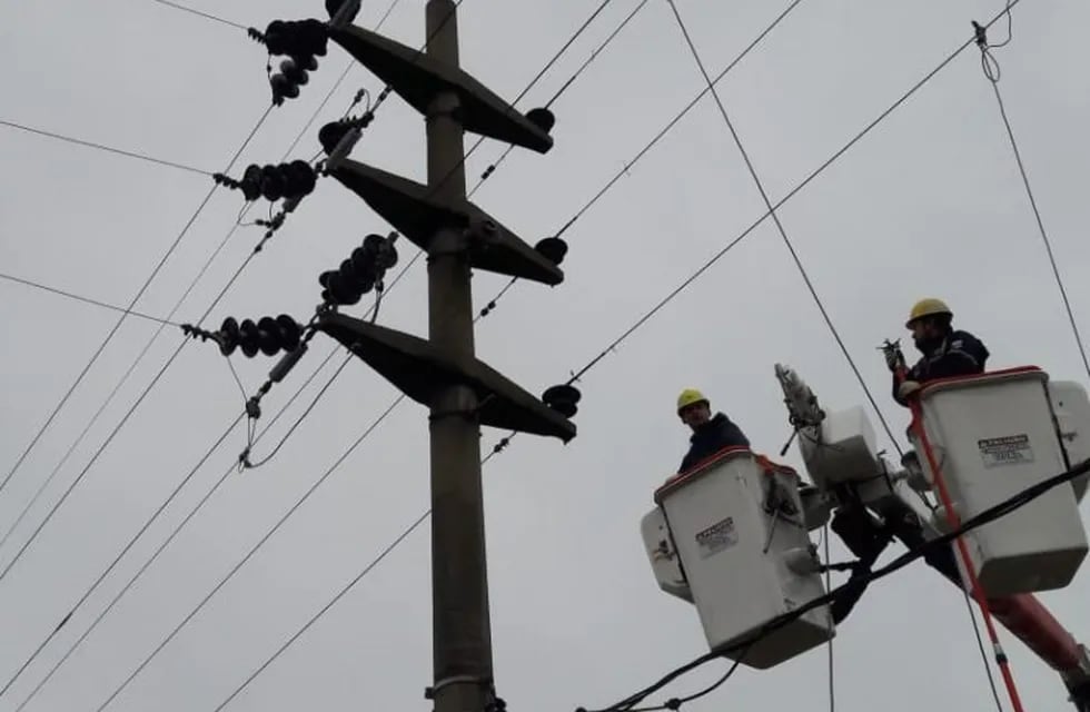 La Empresa Provincial de la Energía (EPE) confirmó tareas de reparación por cortes de luz en cinco zonas de Rosario y la región. (@epeoficial)