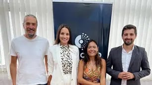 Martín Racca, Maria Paz Caruso, Valeria Soltermam y Juan Senn, el bloque de concejales del PJ de Rafaela