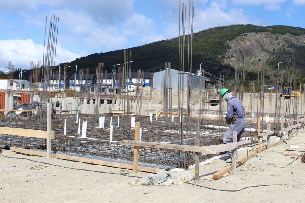 Ushuaia: empezó la construcción de 72 viviendas del programa Casa Propia
