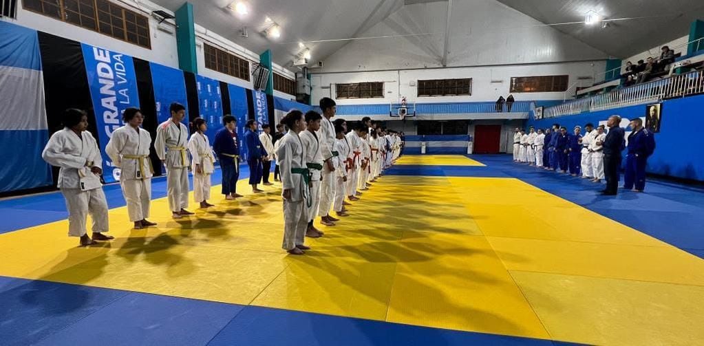 Judocas riograndenses emocionados por capacitarse con Paula Pareto