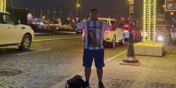 Un neuquino viajó a Qatar por el Mundial pero también pidió justicia por Agustina Fernández
