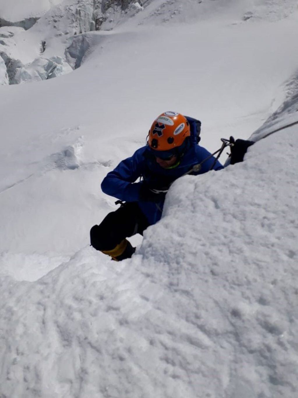 Cerca del 20 de mayo, el cordobés intentará hacer cumbre en el pico más alto del planeta.
