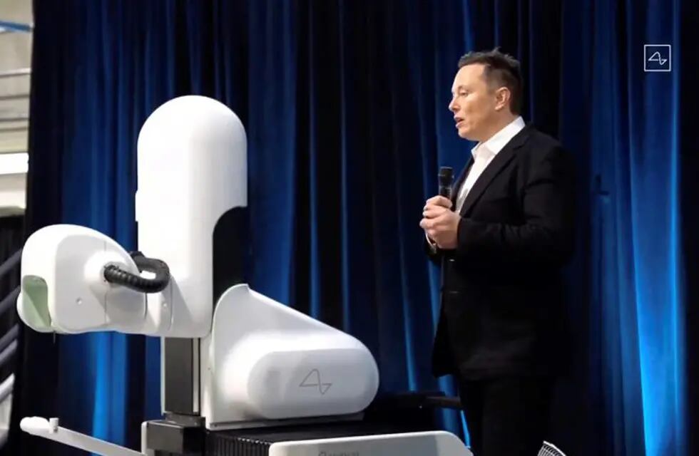 Elon Musk en la presentación de Neuralink