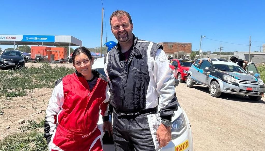 María José Moreno "Majo" primera mujer de Arroyito en el Rally de nuestra ciudad y Emiliano Kap su esposo