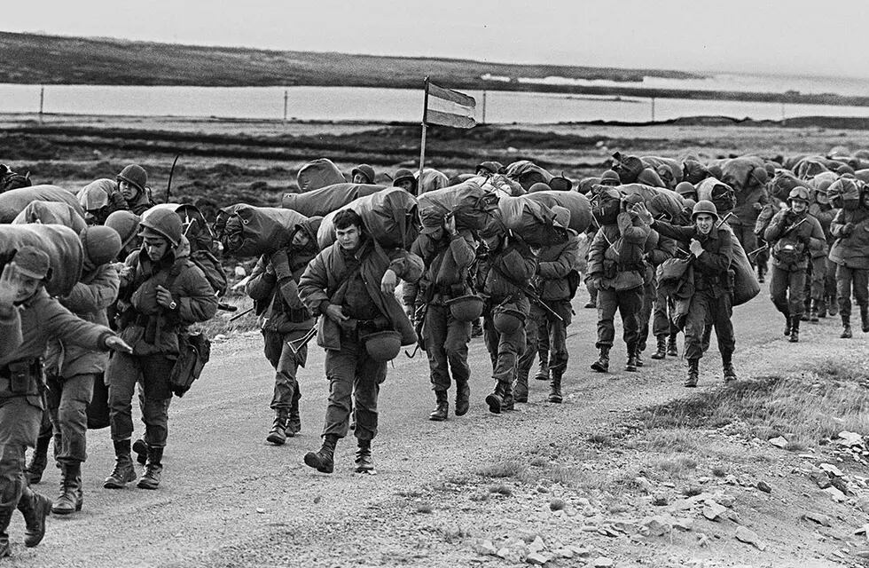 A 40 años de la guerra de Malvinas, recordamos 24 historias para no olvidar a quienes dejaron todo por la patria.