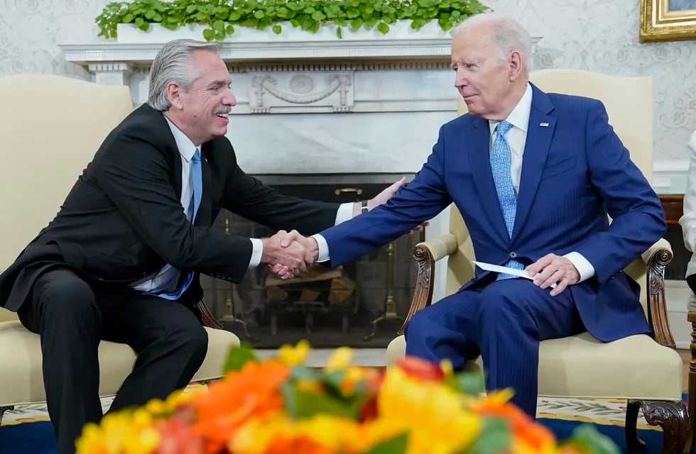 Alberto Fernández y Joe Biden (AP Foto/Susan Walsh)