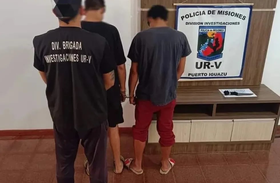Arrestaron a dos hombres acusados de apuñalar a otro para robarle en Puerto Iguazú.