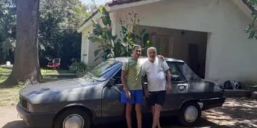 Gonzalo le regaló un auto a su abuelo.