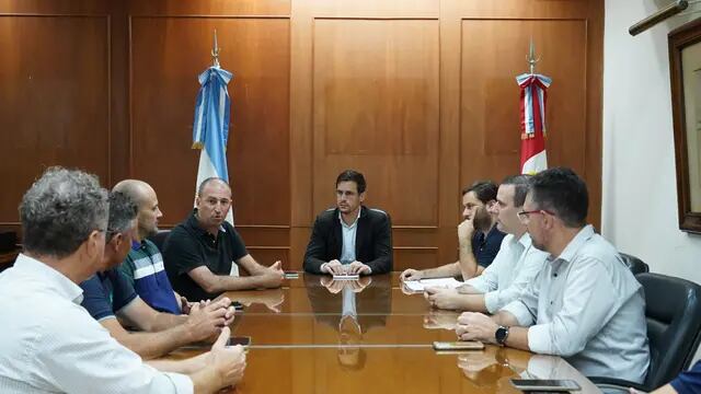 Reunión de Viotti con las autoridades de Atlético de Rafaela