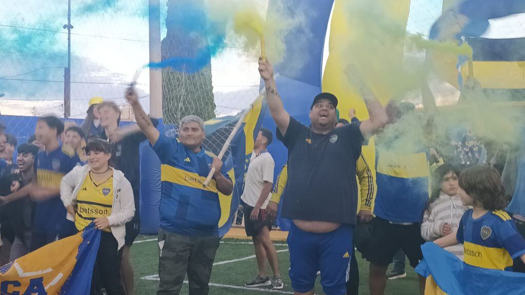 Clemente Rodríguez visitó Tres Arroyos y participó de un banderazo a favor de Riquelme