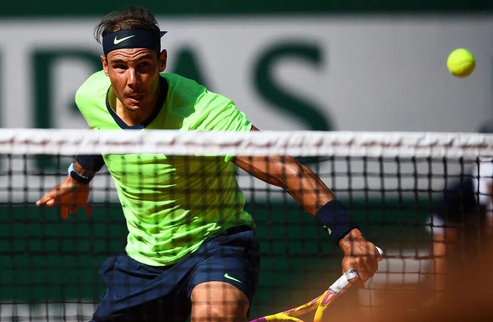 Rafael Nadal ganó con comodidad en su arranque en Roland Garros.