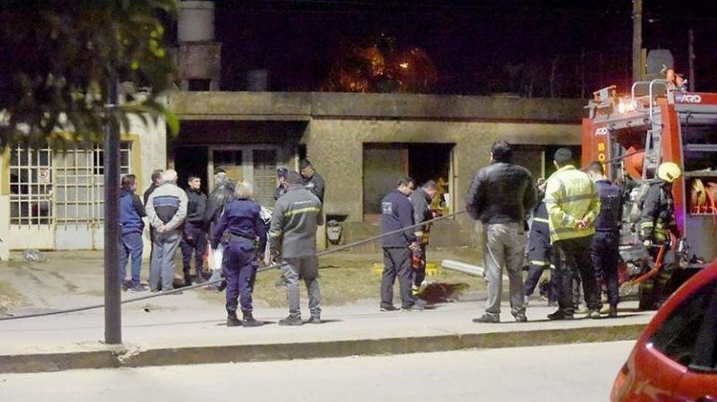 Dos hermanitos murieron este domingo en Villa María tras incendiarse la casa en la que vivían en esa ciudad del interior de Córdoba.