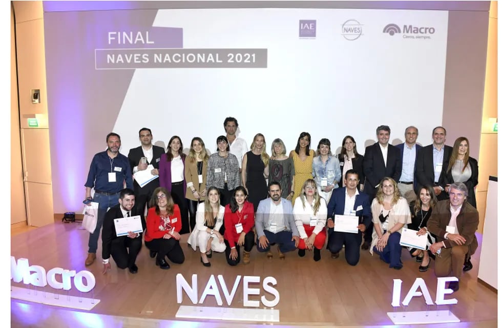 Banco Macro y el Centro de Entrepreneurship del IAE Business School, la Escuela de Negocios de la Universidad Austral, realizaron en Torre Macro, en Buenos Aires, la entrega de premios de la Edición 2021 de NAVES.