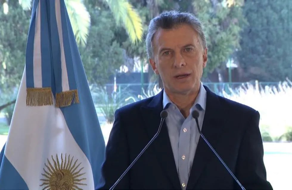 Antes del anuncio del FMI, Macri reúne al gabinete en Olivos.