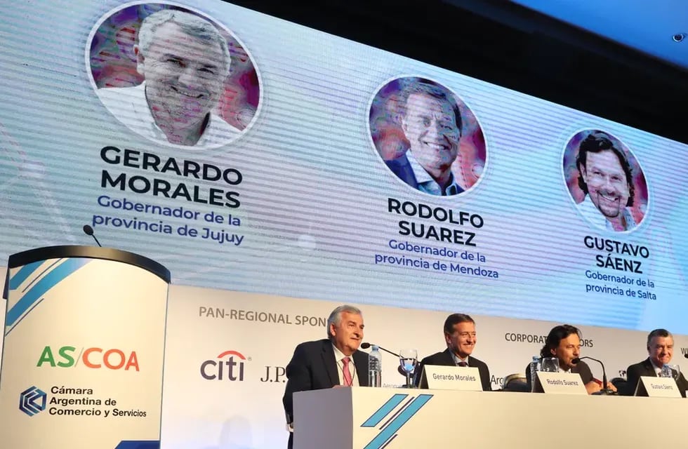 El gobernador de Jujuy Gerardo Morales en el panel del Consejo de las Américas, junto a sus pares de Salta, Gustavo Sáenz; y de Mendoza, Rodolfo Suárez.