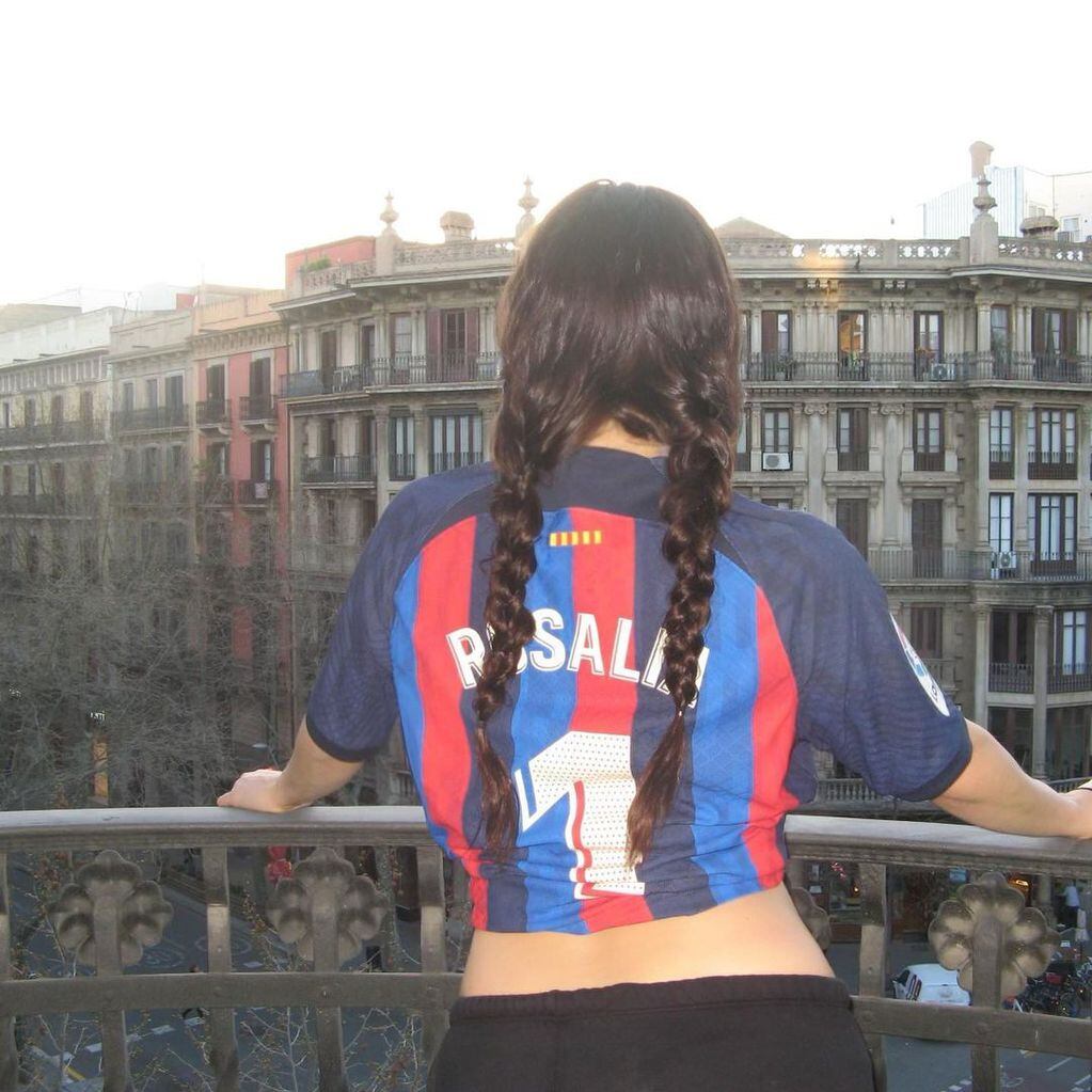 Rosalía posó con la nueva camiseta del Barcelona