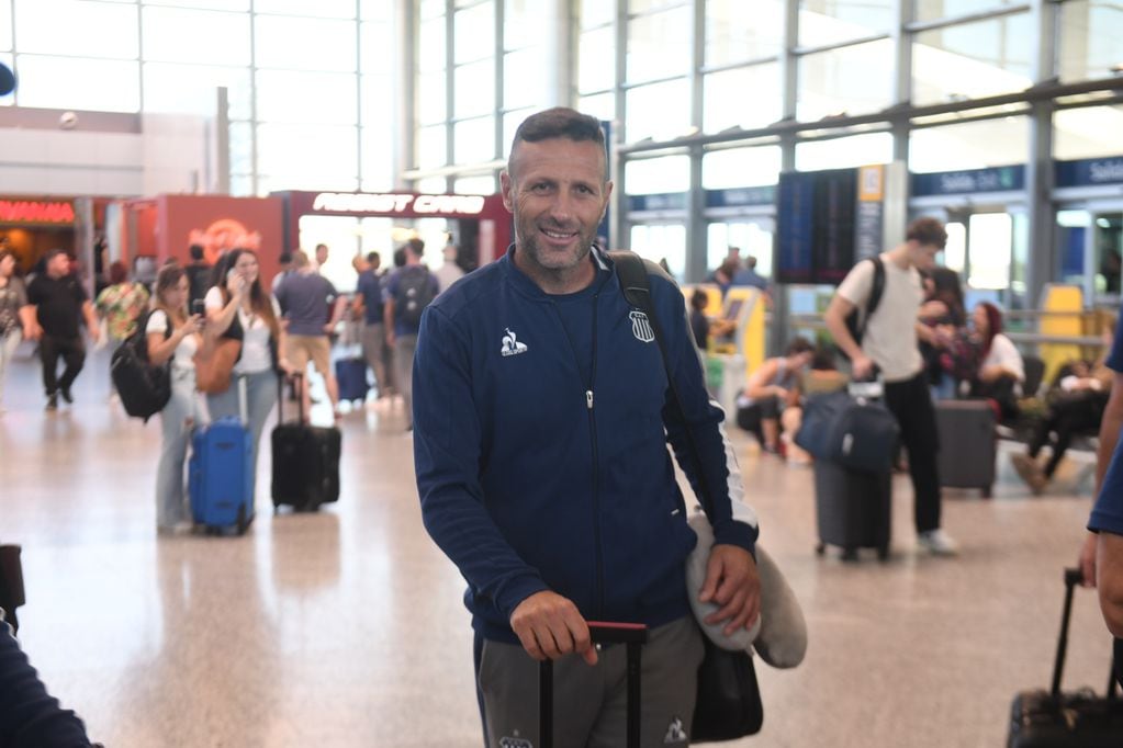 Partida desde el aeropuerto Córdoba de los jugadores y tecnicos del Club Atlético Talleres hacia Ecuador para jugar partido por la Copa Libertadores.