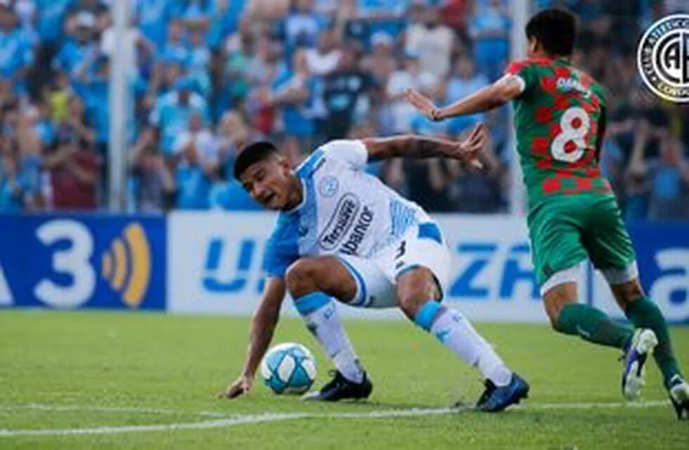 A Belgrano le cuesta enderezarse. El juvenil Bruno Amione tampoco termina de hacer pie.