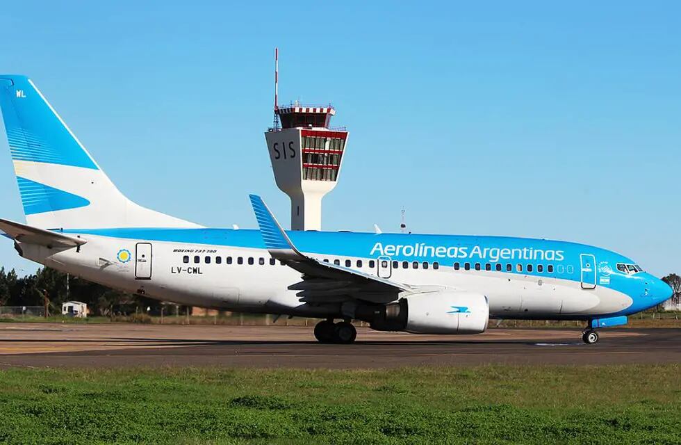 Nuevo vuelo de Aerolíneas surca una nueva ruta aérea entre San Luis y Buenos Aires.