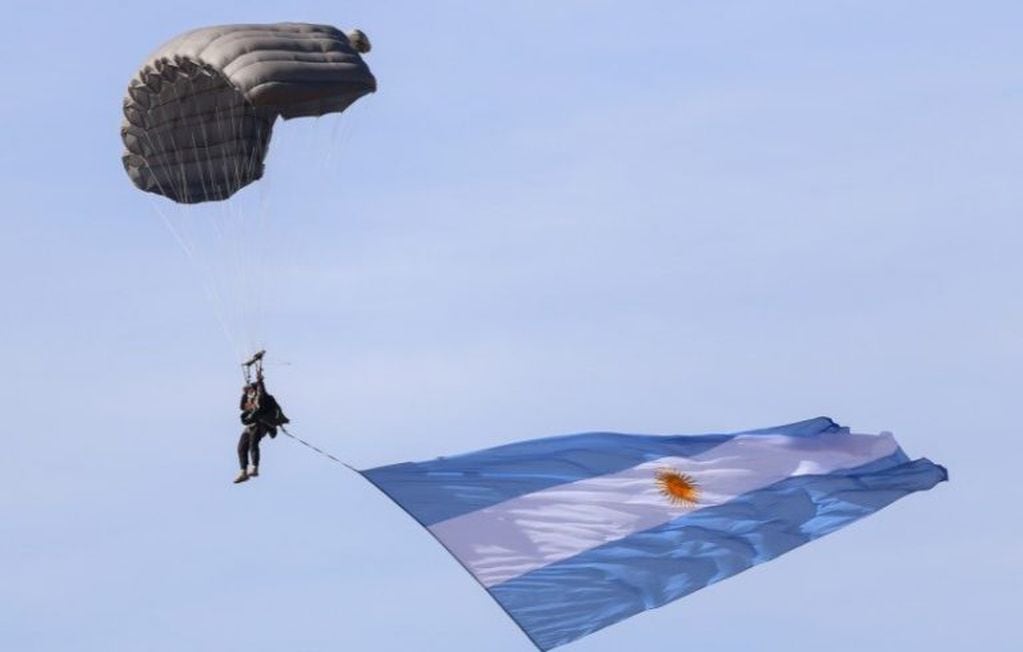 Día de la Bandera Nacional, en la IV Brigada Aérea.