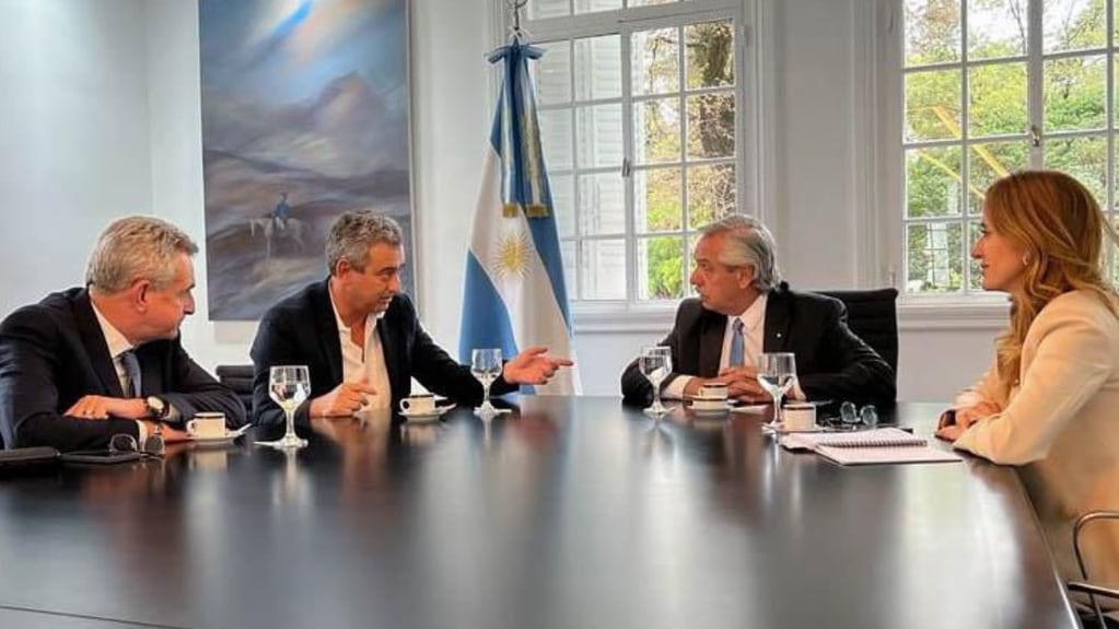 El exdiputado nacional se reunió con el Presidente, Rossi y Victoria Tolosa Paz.